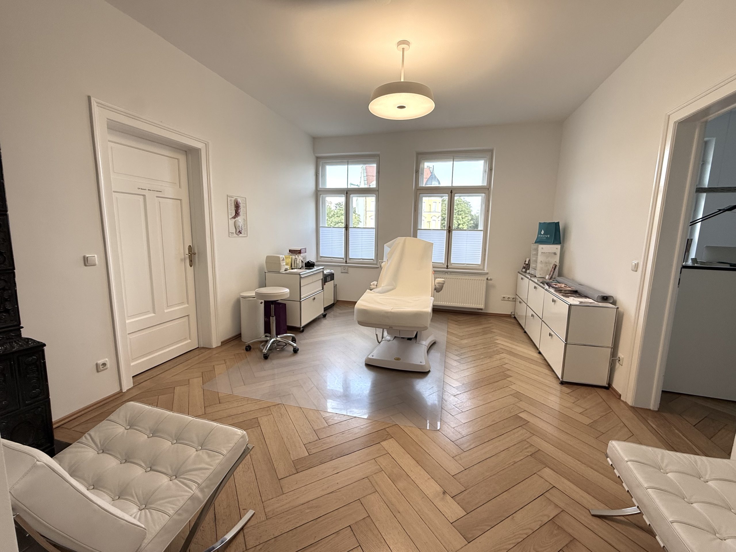 Dr. Christian Metz | Practice Treatment Room